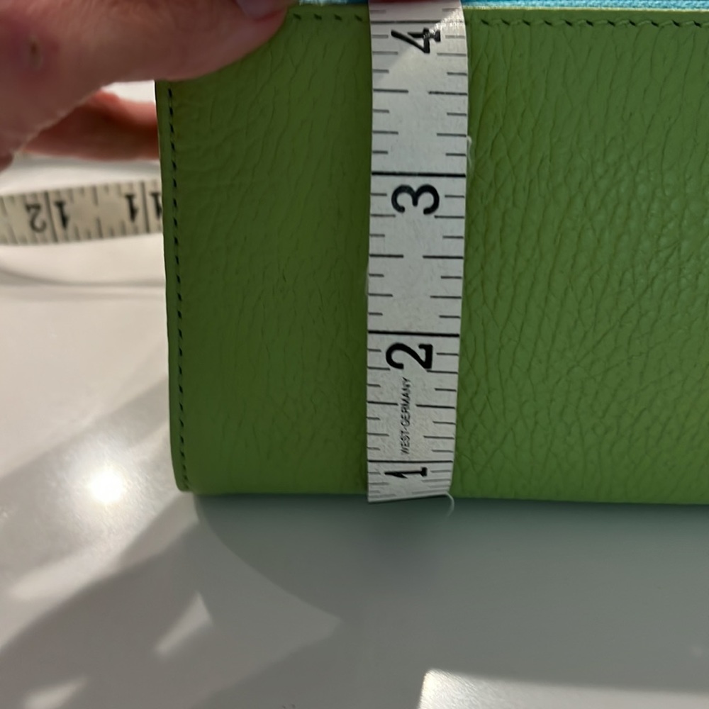 Makeup case and change purse. - Picture 7 of 10